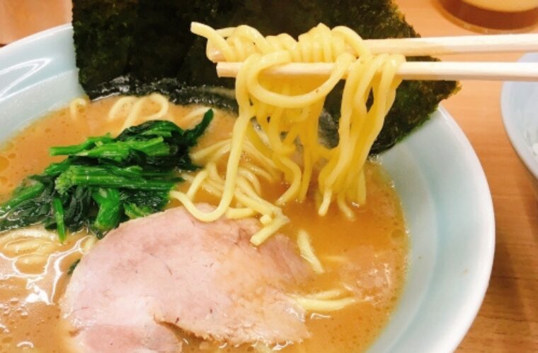 家系ラーメンの麺